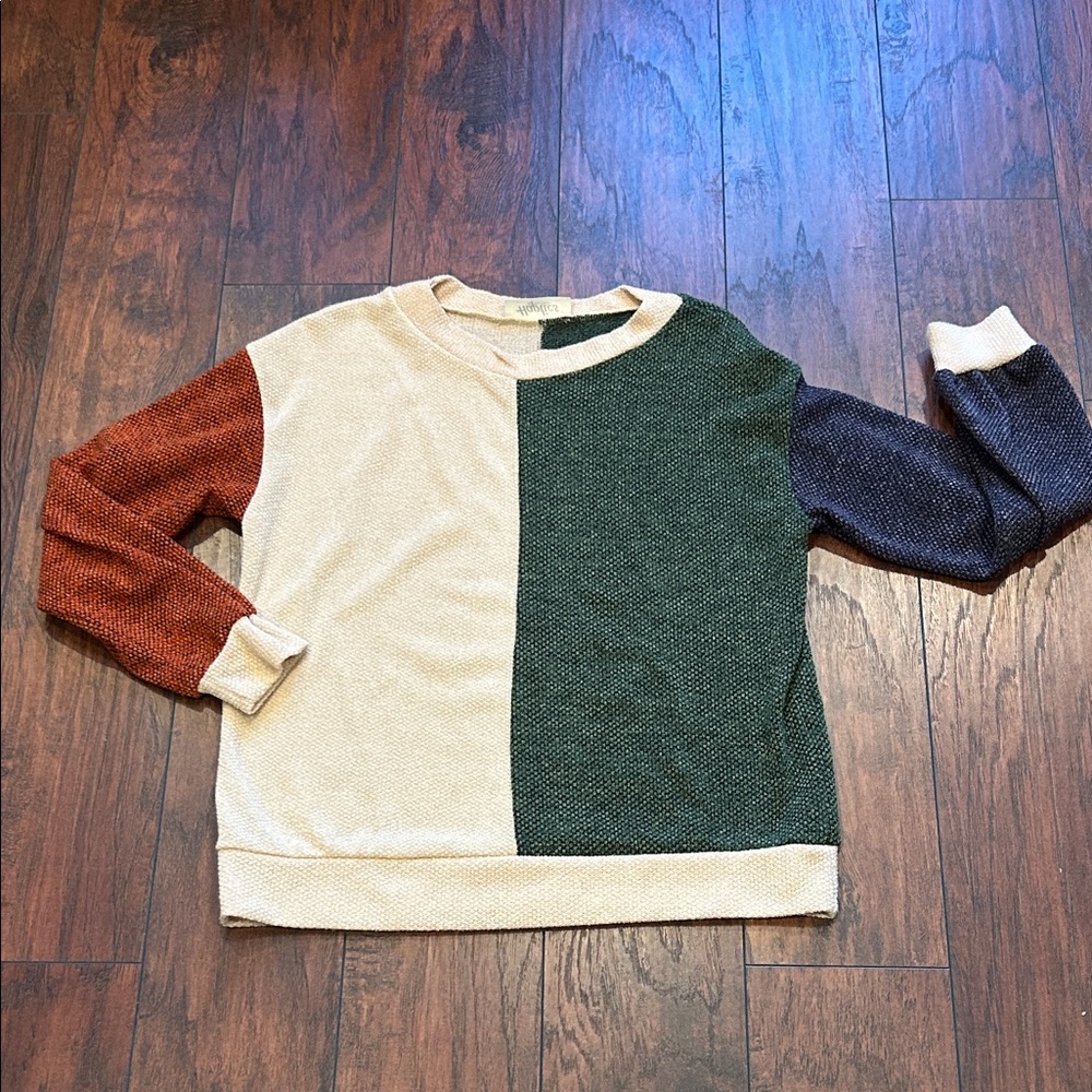 Trendy Colorblock Top in Cream, Green, and Rust